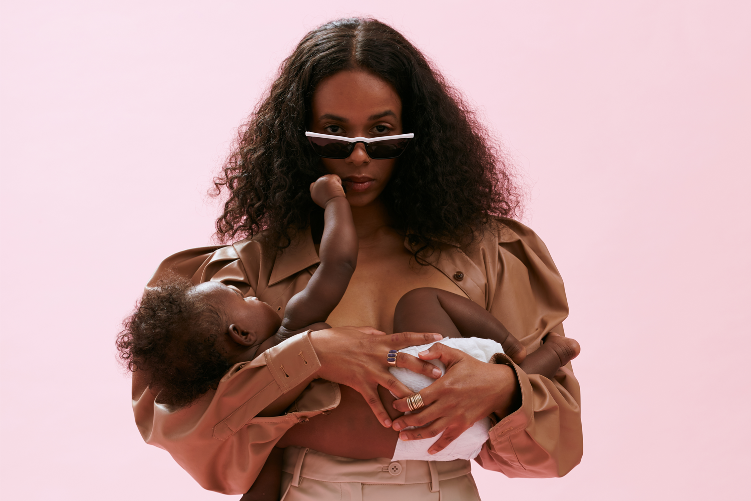 Stillen in der Öffentlichkeit: Deine Rechte & Tipps