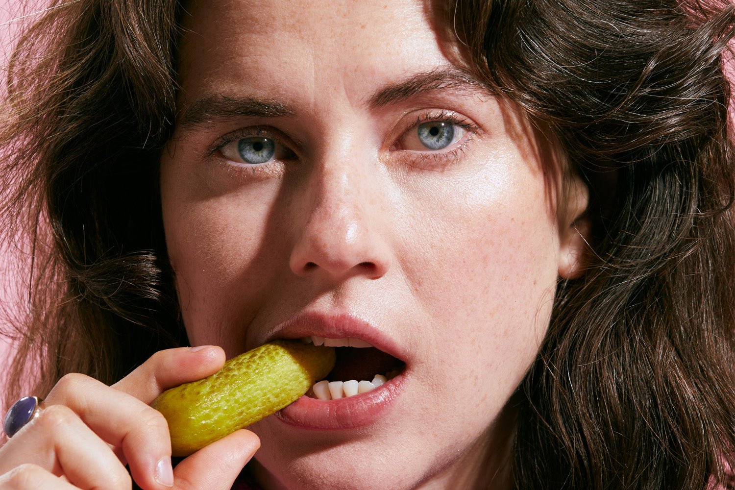 Ernährung in der Stillzeit: Diese No-Gos solltest du kennen