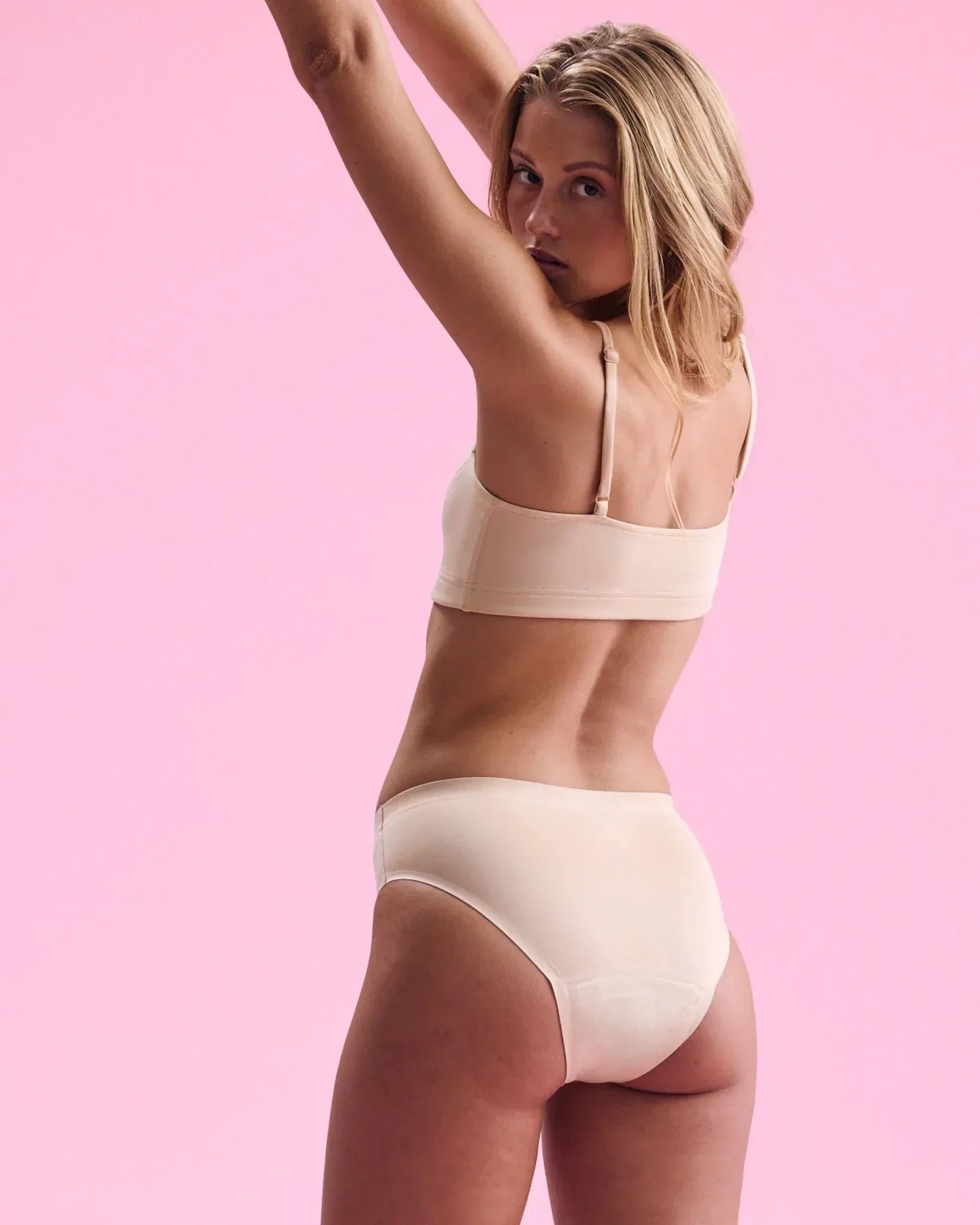 Set: Seamless Bralette & Slip – Extra Strong