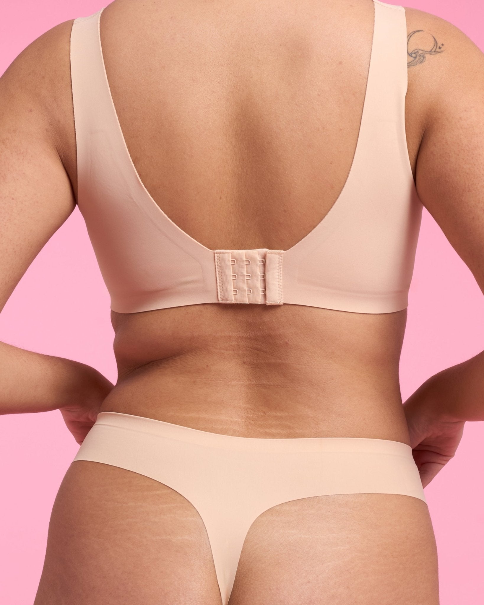 $model_name:Moema$model_height:178cm$model_size:38