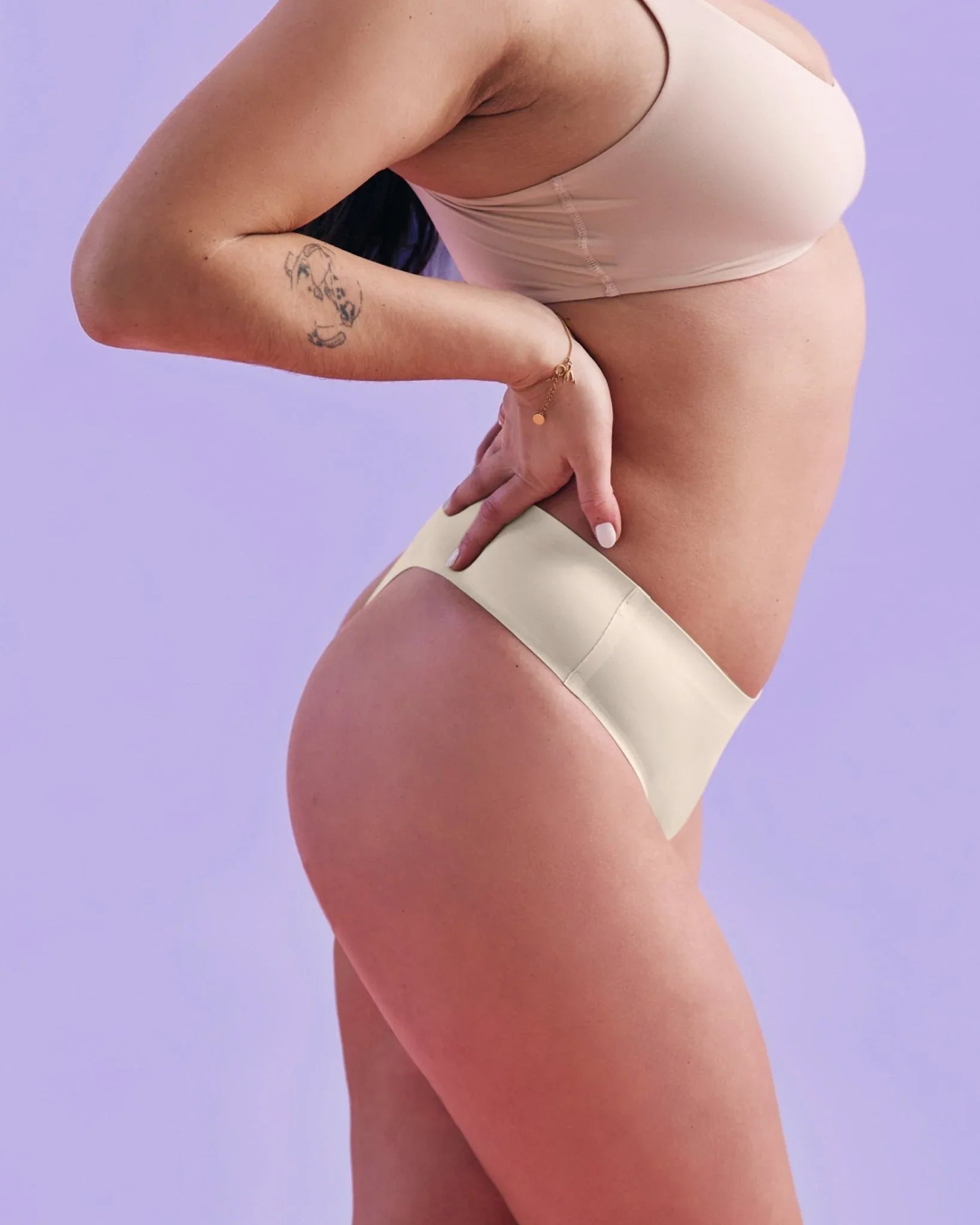 Period Panty Light - Daysics® - Tanga SEAMLESS - The Female Company
