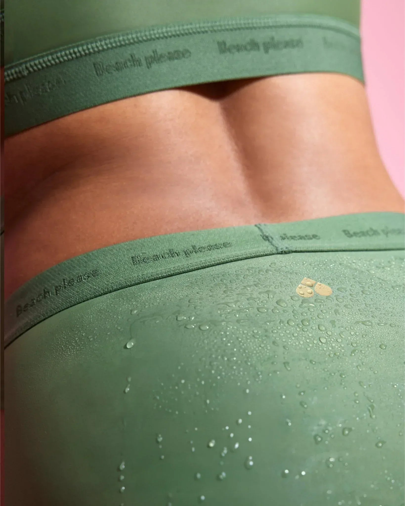 $model_name:Carolyn$model_height:175cm$model_size:42