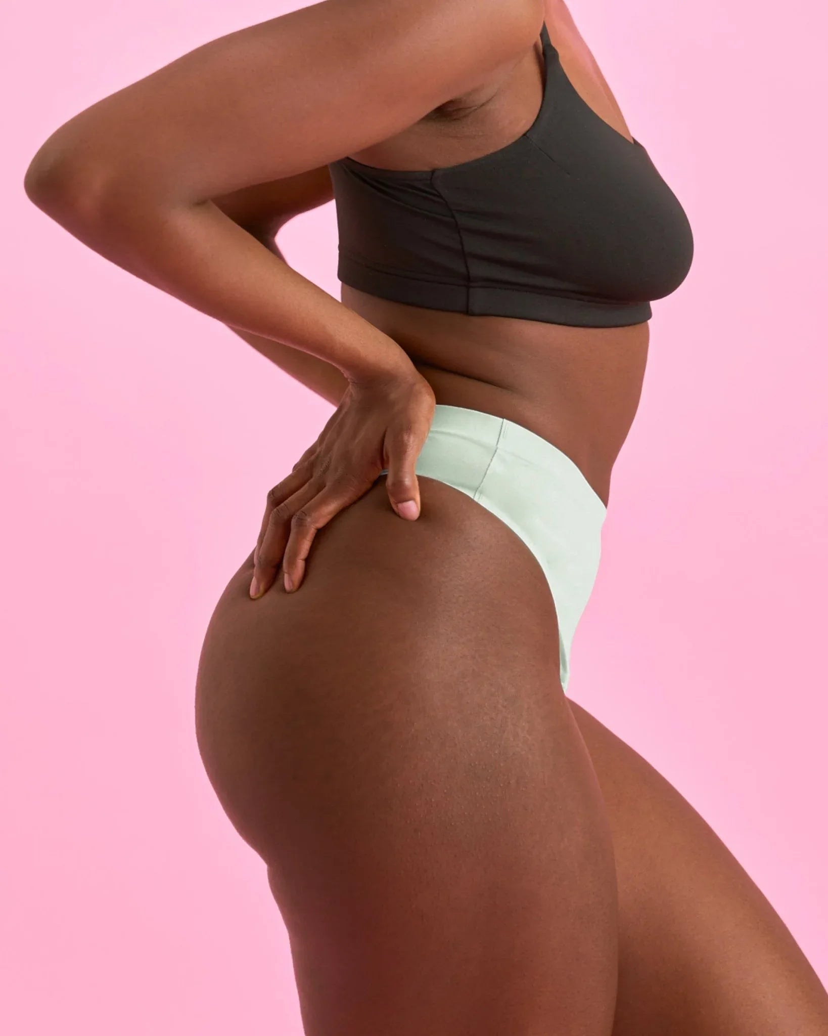 Period Panty Light – Tanga SEAMLESS - The Female Company