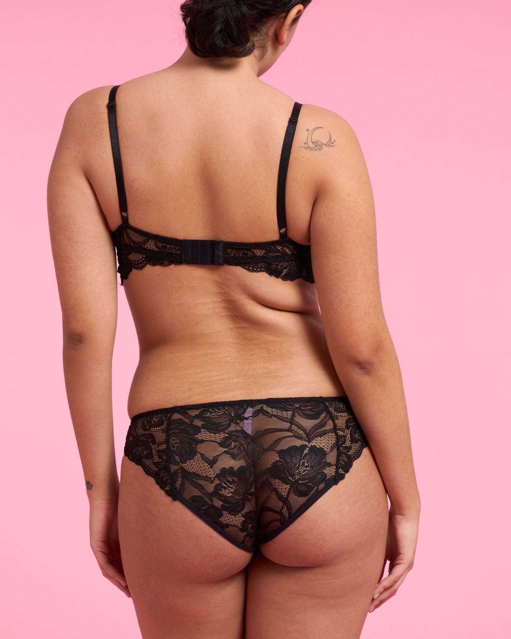 $model_name:Moema$model_height:178cm$model_size:38