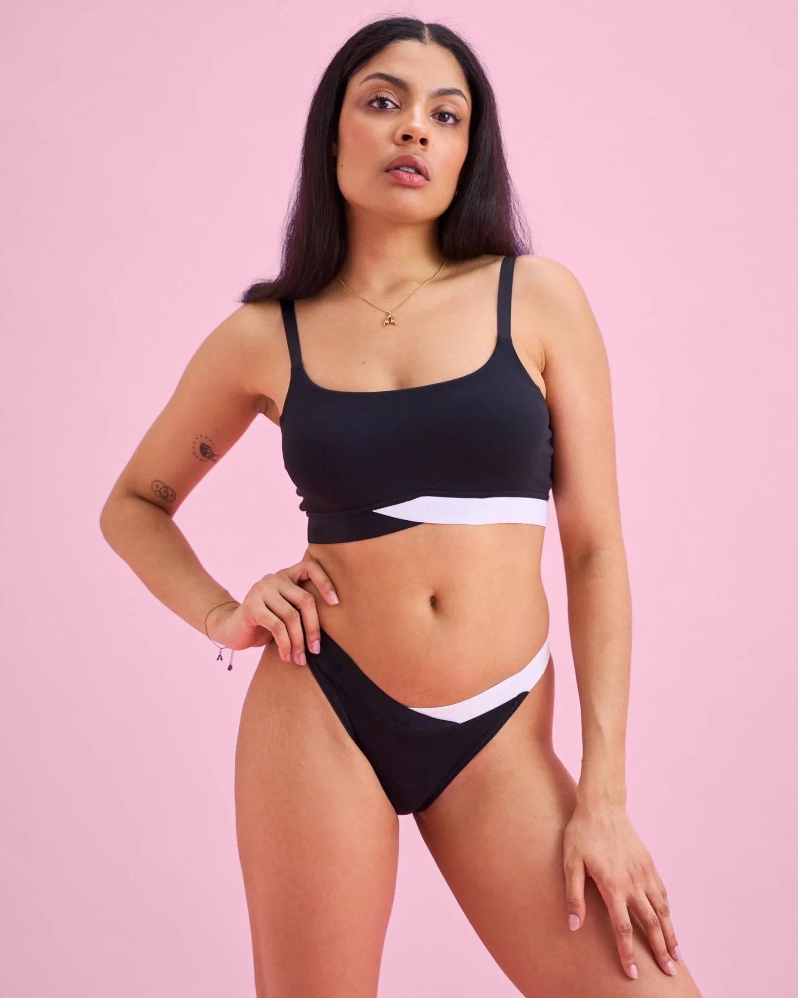 Set: Nïpples Bralette & Period Panty – Slip - V-Cut - The Female Company