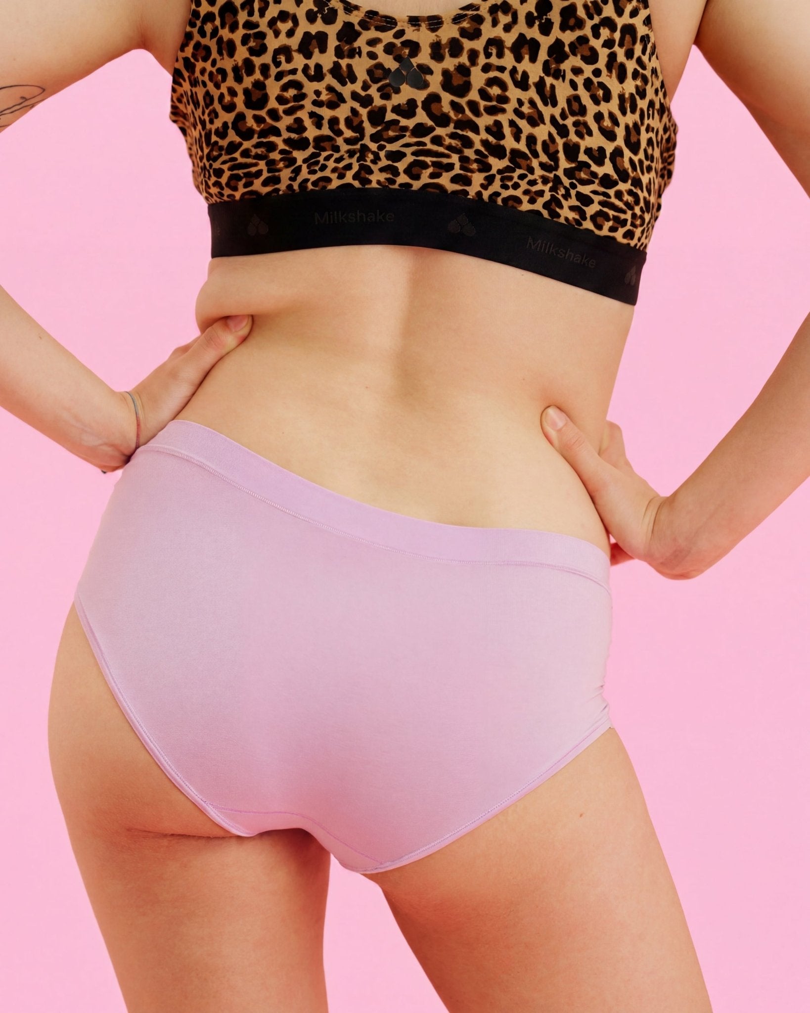 $model_name:Karina$model_height:172cm$model_size:M in der Panty & 38 im BH