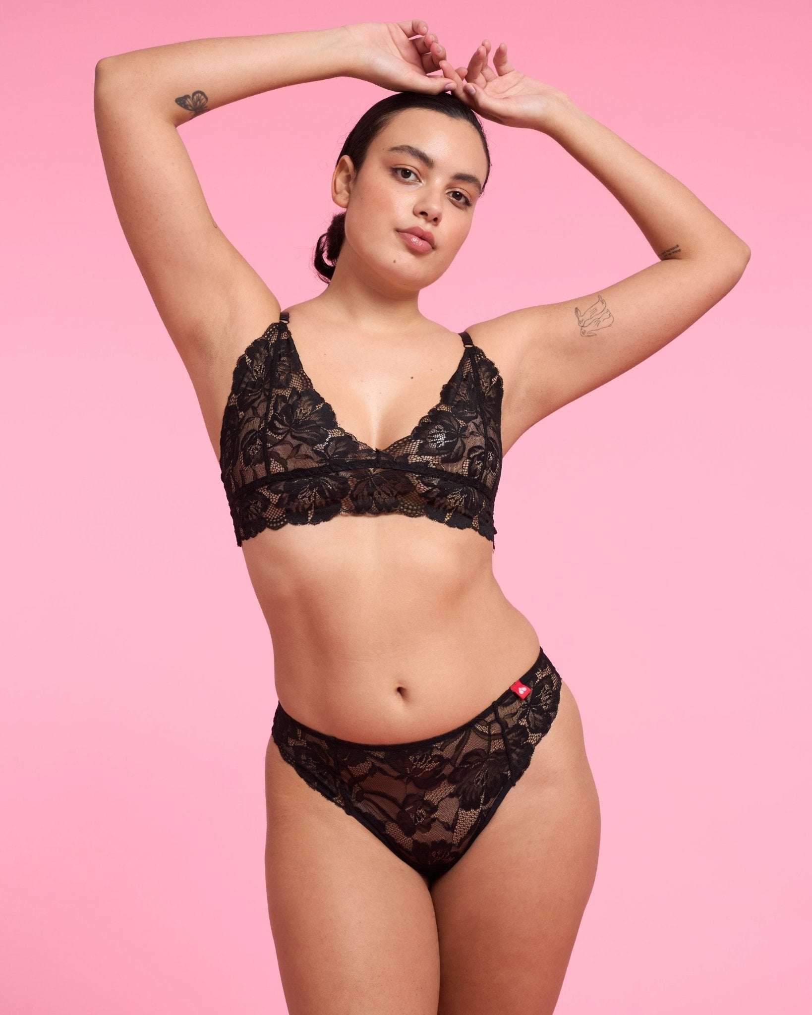 $model_name:Moema$model_height:178cm$model_size:38