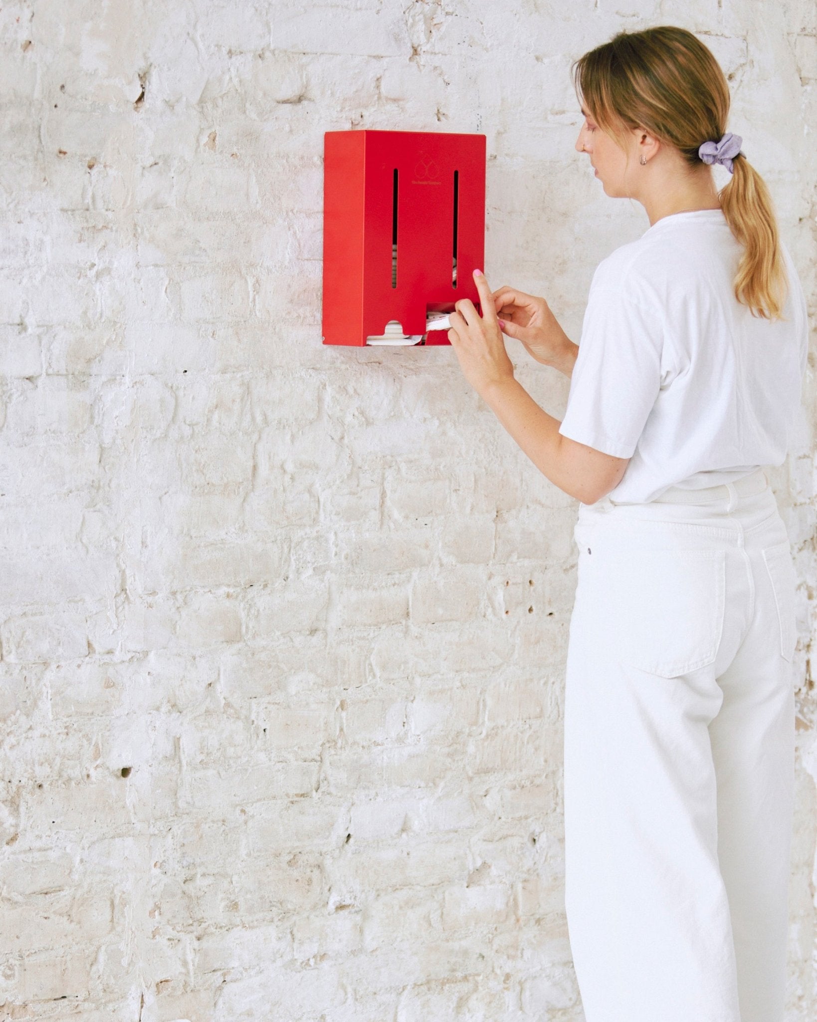 Dispenser voor tampons en maandverband