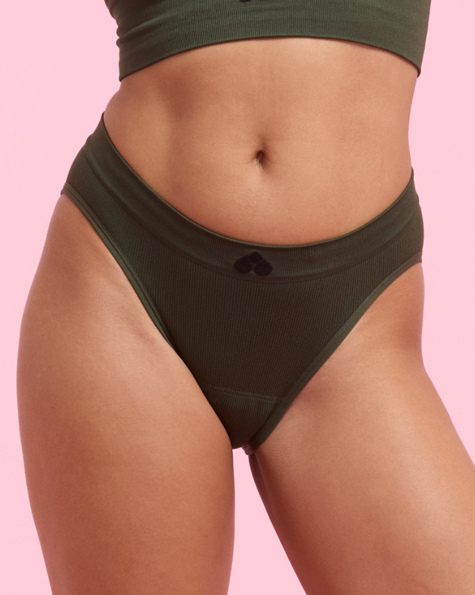 $model_name:Jasmin$model_height:174cm$model_size:M